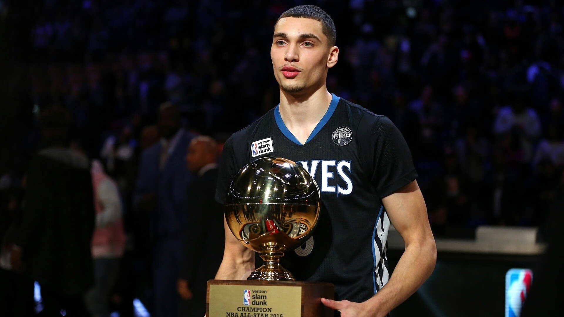 “英超新星崛起：年轻球员表现惊艳全场”，英超年轻人